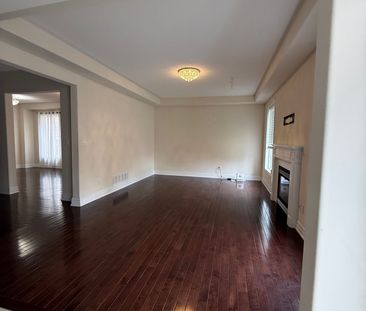 For Lease - 1845 Silverstone Crescent, Oshawa, Ontario - Photo 1