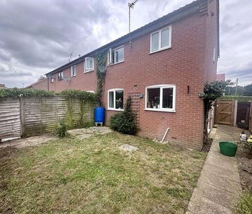 2 bedroom end of terrace house to rent - Photo 2