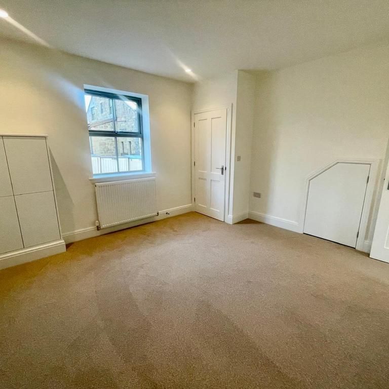 3 bedroom end of terrace house to rent - Photo 1