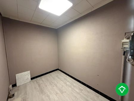 Gelijkvloerse woning met 3 slaapkamers, dubbele garage en tuin - Photo 4