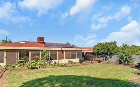 5 Findlay Avenue, Salisbury East SA 5109 - House For Rent - $595 | Domain - Photo 2