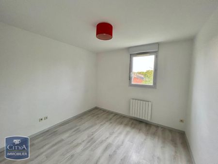 Location Appartement 3 pièces 63m² PARAY LE MONIAL 71600 - Photo 2