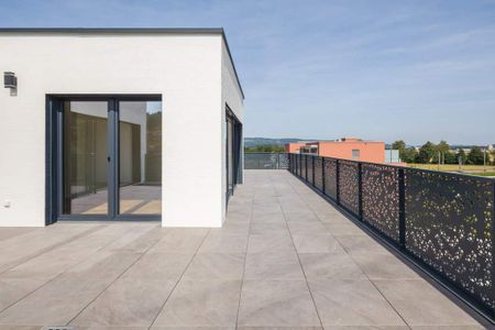 2.5 Zimmer, 98 m², 2. Stock - Photo 3