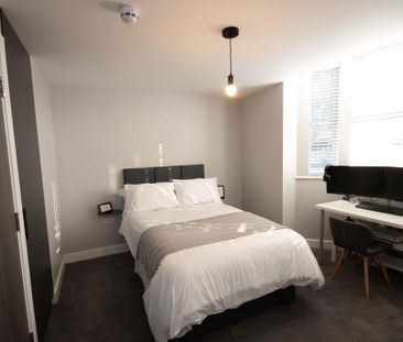 3 bedroom apartment to rent - Photo 4