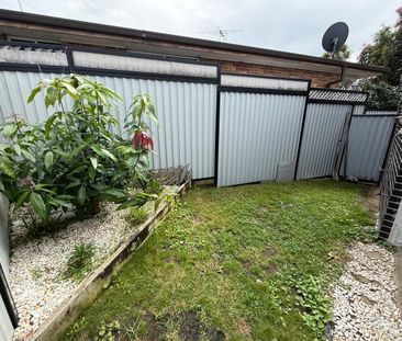 Neat & Tidy Granny Flat In Perfect Location!! - Photo 4