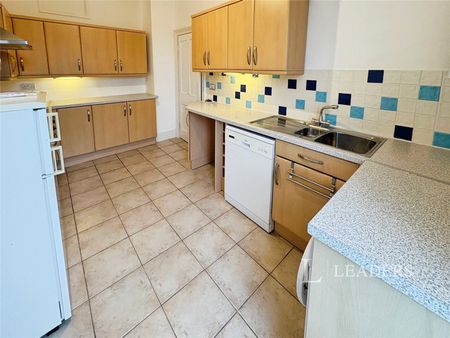 2 bedroom apartment to rent South Parade, Skegness, Lincolnshire, PE25 - Photo 4