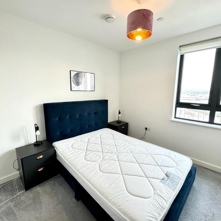 2 bedroom flat to rent - Photo 1