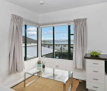 Sunny 1Bdr Studio - furnish or unfurnished - Photo 3