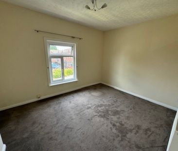 2 Bedroom Terraced House - Photo 5
