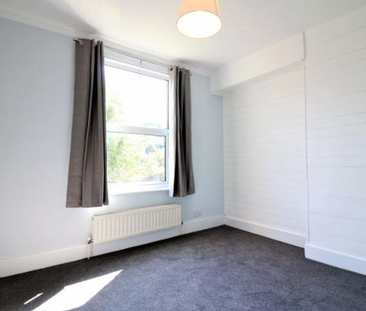 4 bedroom terraced house to rent - Photo 5