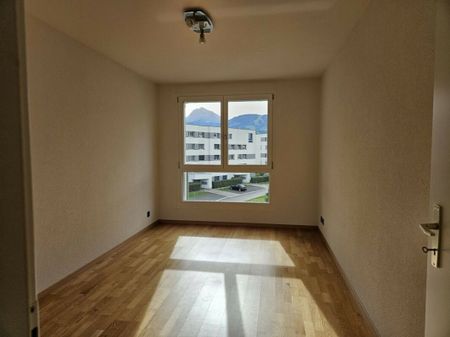 Appartement 3.5 pièces à CHF 1940.-/mois charges et places comprises - Photo 2