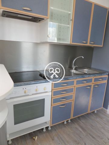 Location Appartement 2 pièces 51m² TROYES 10000 - Photo 2