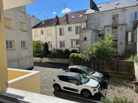 Location Appartement 2 pièces 52m² VICHY 03200 - Photo 5