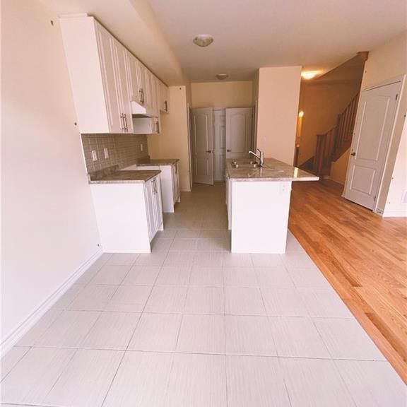 For Lease - 29 Sun Haven Lane, Thorold, Ontario - Photo 1