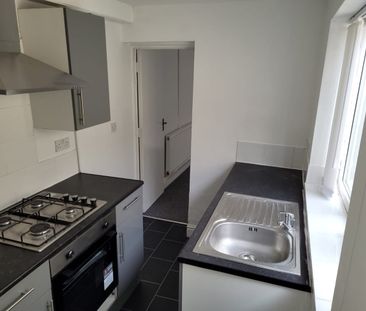 2 Bed Terraced House, Chirkdale St, L4 - Photo 5