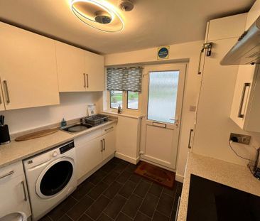 2 bedroom flat to rent - Photo 3
