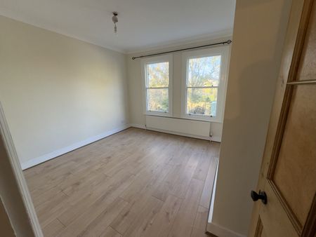 2 Bed Flat, Theydon Street, E17 - Photo 4