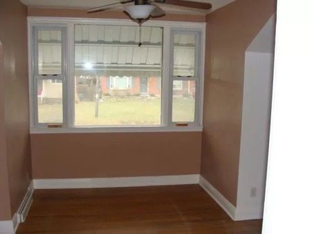 For Lease - 64 Glenview Drive, Hamilton, Ontario - Photo 3