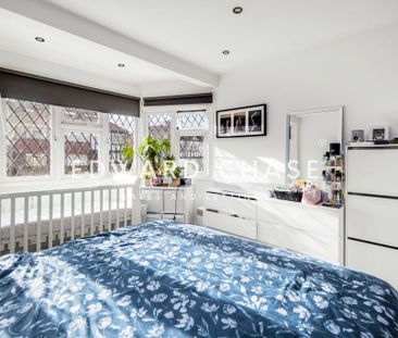 4 bedroom semi-detached house to rent - Photo 4