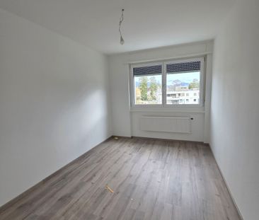 Renovated 4-room apartment on the 2nd floor of 88 m2, without elevator - Foto 5