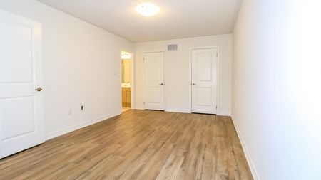 For Lease - 2023 Matteer Court Unit# Unit 21, Innisfil, Ontario - Photo 5