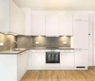 Immergrün - 2 Zimmer mit großem Balkon, Parkett und EBK - Foto 1