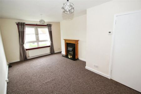 3 bedroom flat to rent - Photo 3