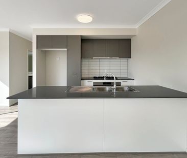 Brand New! - Photo 6