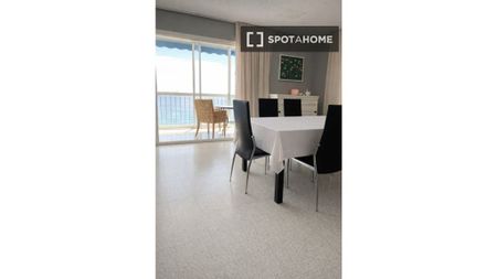 3 room luxury Apartment for rent in Benidorm, Spain - Photo 2
