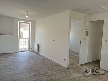 Location Appartement 2 pièces 36m² ST DENIS DE L HOTEL 45550 - Photo 4