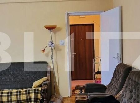 Apartament 2 camere, 50mp, zona Hotel Royal - Photo 2