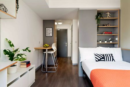 Silver Studio - Accessible - Photo 3