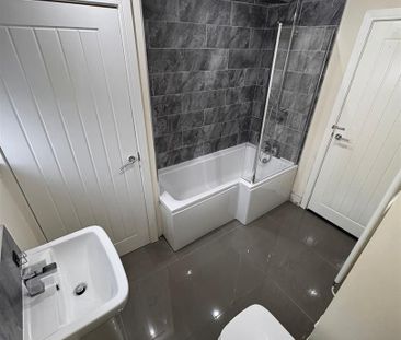 House - Terraced For Rent Ton Row, Pentre - Photo 5