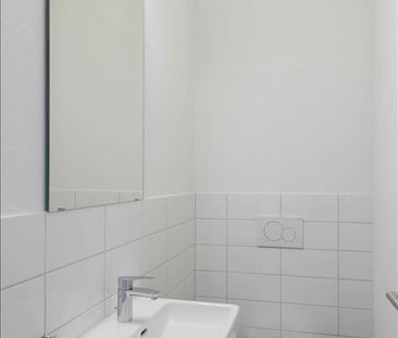 "Wohnen in moderner Einrichtung" - Foto 1