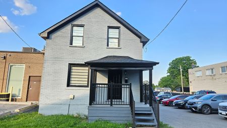 For Lease - 13 Wilson Street, Oshawa, Ontario - Photo 2
