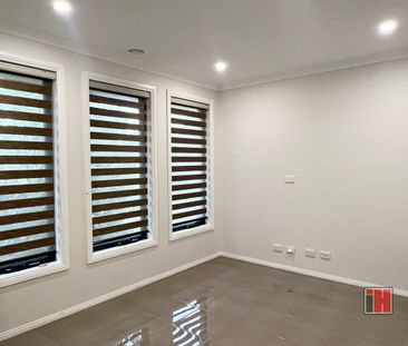 Modern Family Living in a Prime Location - Photo 4