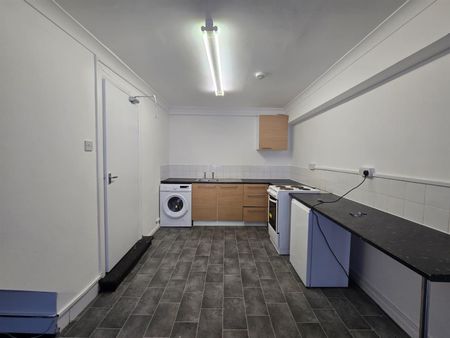 Sun Street, Waltham Abbey EN9, London - Photo 3