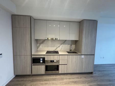 For Lease - 8 Interchange Way Unit# 2505, Vaughan, Ontario - Photo 5