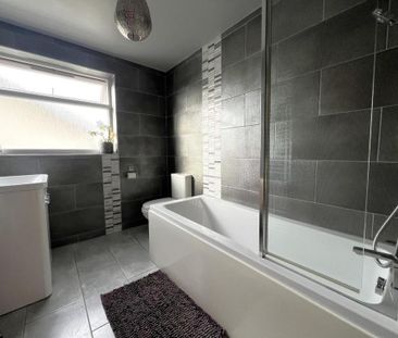 4 bedroom semi-detached house to rent - Photo 6