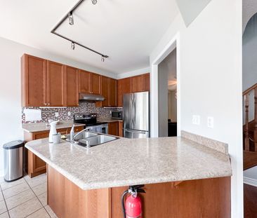 For Lease - 21 Fitzroy Avenue, Markham, Ontario - Photo 5