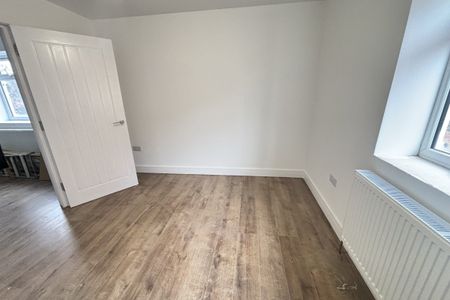 Lawford Road - Photo 3