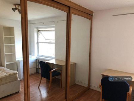 3 bedroom terraced house to rent - Photo 3