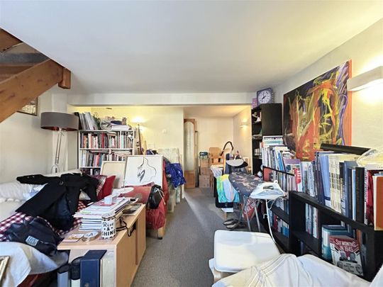 2 Bedroom House - Mid Terrace To Let - Photo 1