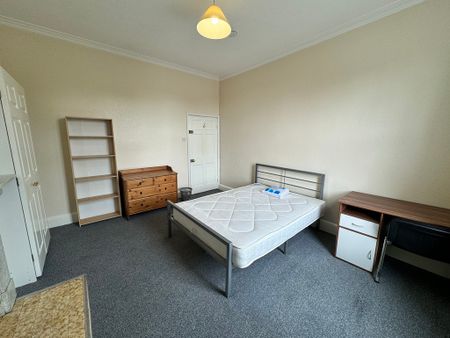 Monkgate, The Groves - P10980 - Photo 4