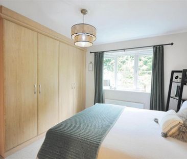 3 bedroom apartment to rent - Photo 6