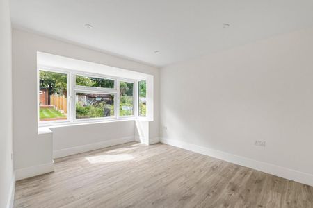 4 bedroom terraced house to rent - Photo 5