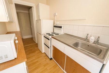 18734723, Clarendon Road, Bristol - Photo 3