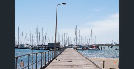 BEACHSIDE ART DECO GEM - GROUND FLOOR WITH COMMUNAL GARDEN! - Photo 5