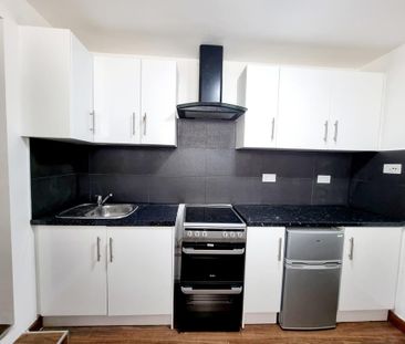1 bedroom flat to rent - Photo 6