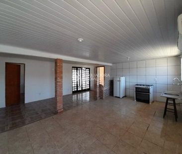 Casa com 4 quartos e 110m² para alugar em Centro, Canoas. - Photo 1